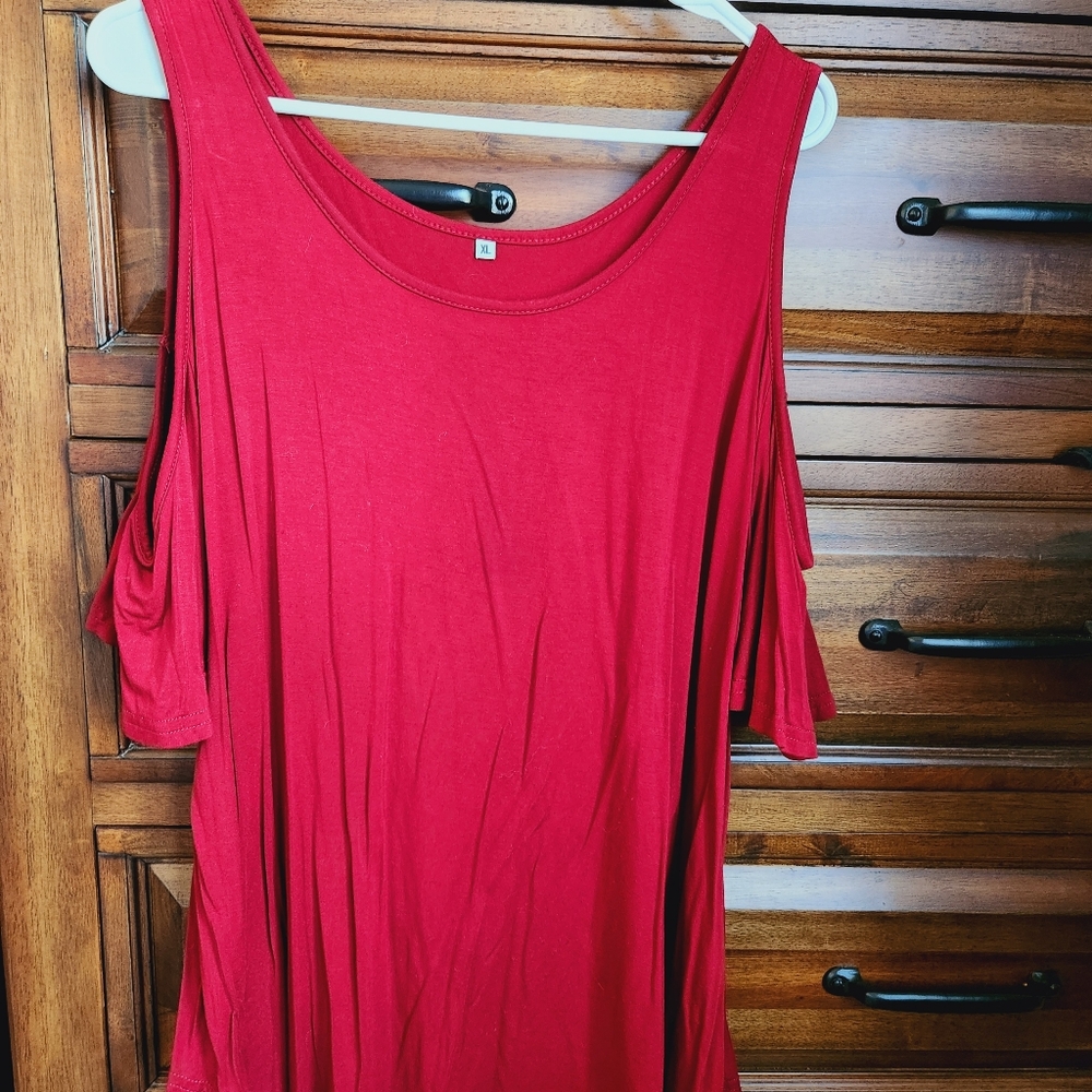 Off shoulder - Lightweight top - Amazon find